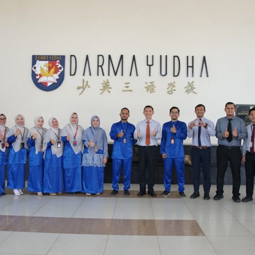 EDUCATIONAL EXCHANGE WITH DARMA YUDHA PEKANBARU